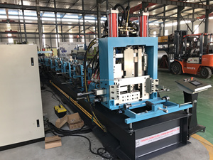Muti taglie acciaio profilo U Purline <span class=keywords><strong>C</strong></span> Z Purlin <span class=keywords><strong>Roll</strong></span> formatrice macchina completamente automatica struttura in acciaio Purlin macchine - Product Image 6