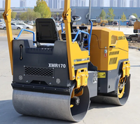Rouleau compresseur vibrant à double tambour XMR170, poids opérationnel 1680 kg, largeur de compactage 1000 mm, moteur diesel 28,5 kW