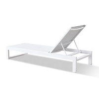 Chaise longue de jardin blanche imperméable pour la détente, chaise longue de plage, mobilier de piscine, lit de jour, chaise longue de patio extérieure en aluminium