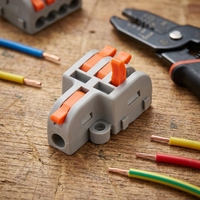 Bloc de bornes à levier 1 entrée 3 sorties 32A 450V Connecteur enfichable Laiton PC 0.2-4mm PA66 Acier inoxydable 301 Ressorts Industriel
