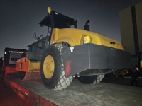 Compacteur à tambour vibrant simple de 11 tonnes XS113E pour la compactation du sol, de l'asphalte et des travaux de terrassement