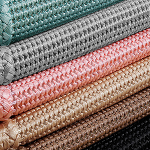 Petit coussin de siège avant de voiture en trois parties, antidérapant, universel, adapté à toutes les saisons - Product Image 4