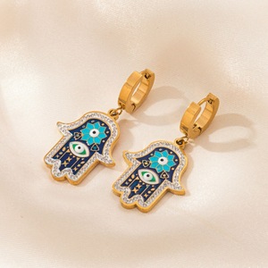 Amuleto de moda antiguo religioso místico <span class=keywords><strong>Hamsa</strong></span> mano titanio acero recubierto 18K oro mujeres joyería conjunto - Product Image 4