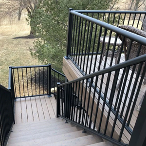 Rampe d'<span class=keywords><strong>escalier</strong></span> extérieure en aluminium pour marches de terrasse et <span class=keywords><strong>protection</strong></span> d'escaliers extérieurs avec revêtement résistant aux intempéries - Product Image 4