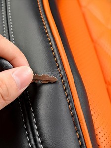 ชุดหุ้มเบาะหนังสั่งทำพิเศษสำหรับรถยนต์เมอร์เซเดส-เบนซ์ จีคลาส - Product Image 6