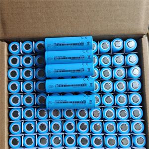 전동 공구 및 장난감 자동차용 원통형 18650 충전식 리튬 이온 배터리 셀 2000mAh ~ 3500mAh 용량 - Product Image 5