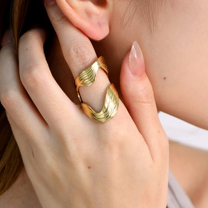 Wholesale 18K Gold Plated Stainless Steel U-Shape Zircon & Green Crystal <b>Stacking</b> <b>Rings</b> for Women - Product Image 3