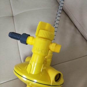 Regulador de ajuste de presión de agua para granja avícola de la mejor calidad para sistema de línea de agua potable de cría de pollos - Product Image 3