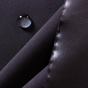 Tissu softshell durable, respirant, extensible dans les quatre sens, hydrofuge, en polyester, pour vêtements de montagne, provenant de Chine. - Product Image 2