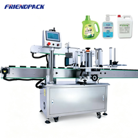 Machine d'étiquetage verticale UPK haute précision pour bouteilles de détergent, bouteilles d'huile d'olive, et bidons carrés de 25 L