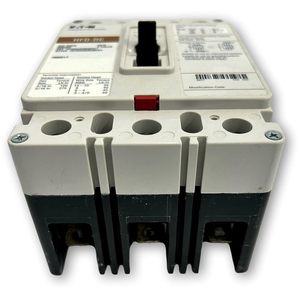 Interruptor de Circuito Eaton HFD DC, 225A, 3 Polos, 600Vdc, Montaje Enchufable, Térmico Magnético - Product Image 2