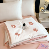 Couette d'été rafraîchissante brodée à motifs floraux 100 % polyester personnalisable légère et respirante pour un sommeil profond