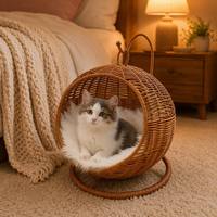 Cesta Suspensa para Gatos em Rattan, Estrutura Oca Respirável, Ideal para Verões Quentes, Essencial para Resfriamento de Animais de Estimação