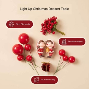 Set de Adornos para Pastel de Navidad, Papá Noel, Corona, Caja de Regalo, Bayas Rojas, Adornos para Cupcakes Navideños, Kit de Decoración para Mesa de Postres - Product Image 2