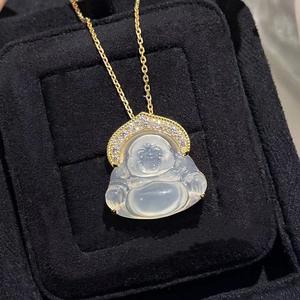 Collar con Colgante de Plata de Ley S925 Estilo Chino para Mujer, Nuevo Diseño de Pluma Esmerilada Exquisito con Diamantes de Alta Gama - Product Image 3