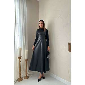 ชุดเดรสผ้าซาตินทรงเอไลน์สีดำ คอรูปหัวใจ ดีไซน์แบบแผง สำหรับใส่ในตอนเย็น - Product Image 5