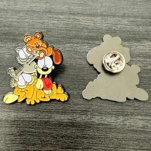 En gros, épingles en métal à motifs de dessins animés, badges mignons en forme de chat, épingles en émail de personnages de dessins animés classiques, broches souvenirs de bandes dessinées pour sac à dos - Product Image 1