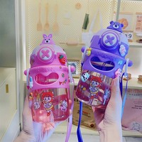680ML mignon dessin animé gobelets en plastique avec autocollant de dessin animé tasse en plastique avec couvercle et paille Portable Sport de plein air bouteille d'eau en plastique