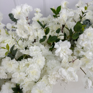 DKB Vente en gros de centre de table de mariage, chemin de table fleuri personnalisé, chemin de table en soie, rangée de fleurs pour la décoration - Product Image 5