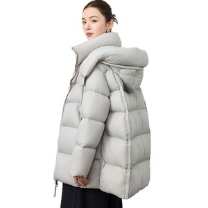 <span class=keywords><strong>Parka</strong></span> pour <span class=keywords><strong>femme</strong></span> Bechance style canadien haut de gamme, mi-longue, en duvet, nouveau modèle tendance, style nuage, à capuche, coupe ample et duveteuse - Product Image 5