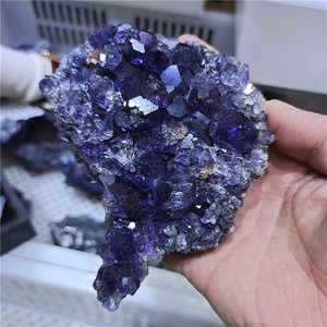 Màu xanh tự nhiên fluorite khoáng sản Mẫu thô màu tím fluorite đá mảnh tinh thể thạch anh mẫu vật quặng để bán - Product Image 1