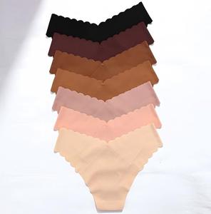 Culottes string invisibles taille basse en soie glacée sans couture pour femmes, bord festonné, confortables, non apparentes, lingerie OEM en gros - Product Image 4