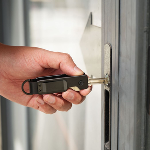 Nuevo minimalista innovador llavero compacto de Metal llavero ligero y portátil aleación de aluminio Key Manager - Product Image 6