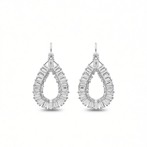 Orecchini Pendenti E793 a Goccia in Oro Bianco con Diamanti Taglio Baguette, Incastonatura a Canale, Gioielli di Lusso da Donna per Matrimonio - Product Image 1