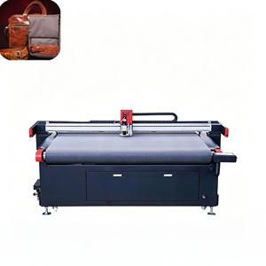 Équipement de découpe de préimprégnés en fibre de carbone sur mesure, découpeuse automatique de tissus composites de petite taille - Product Image 5