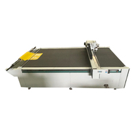 Cutter numérique CNC à lame oscillante pour vinyle signalétique, autocollants et panneaux KT