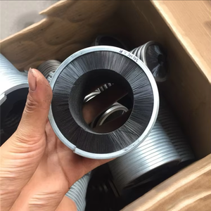 Spazzola in Filo d'Acciaio Più Venduta nel Settore, la Spazzola Più Resistente, un'Efficiente Spazzola per Pulizia, Utilizzata per Pulizie Meccaniche - Product Image 1