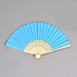 พัดไม้ไผ่สีขาวแบบพับได้ แกะสลักและทาสีลายศิลปะพื้นบ้าน เหมาะสำหรับเป็นของขวัญทางธุรกิจหรือของที่ระลึก ลายศิลปะพื้นบ้านสำหรับโฆษณา - Product Image 5