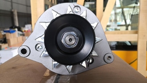 350W;14V เครื่องกำเนิดไฟฟ้ากระแสสลับ SP129327 - อะไหล่รถตักล้อยี่ห้อ Liugong ที่ใช้ร่วมกันได้สำหรับชุดอะไหล่เครื่องจักรก่อสร้างครบชุด - Product Image 4
