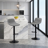 Tabourets de bar hauts en cuir gris de style nordique moderne pour la salle à manger et la maison avec structure en métal noir/chrome