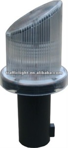 Direction des pentes Feu d'avertissement de <span class=keywords><strong>trafic</strong></span> à LED solaire Feu d'avertissement de poteau de barricade - Product Image 3