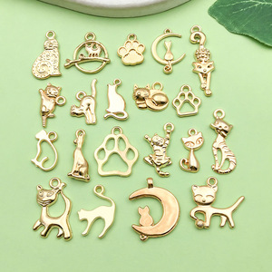 จี้แมวการ์ตูนน่ารัก รูปทรงผสมผสานสีทอง อุปกรณ์ตกแต่งเครื่องประดับ DIY สำหรับงานสร้างสรรค์ - Product Image 1