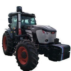 Tracteurs agricoles universels de tous types pour l'agriculture et les équipements de machinerie - Product Image 1