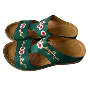New women's shoes beach outdoor casual wedge heel flower <b>sandals</b> <b>Roman</b> style flip-flops for vacation relaxation on the beach - Product Image 1
