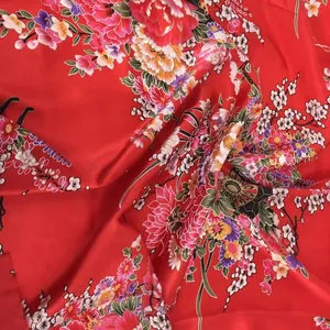 Moda multifuncional senhoras vermelho feito sob encomenda impresso tecido de seda Chinesa