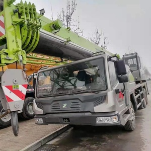 Grúa Móvil sobre Camión Zoomlion ZTC25, Componentes de Motor de Alta Calidad Zoomlion, Capacidad de Carga Nominal de 25 Toneladas - Product Image 2