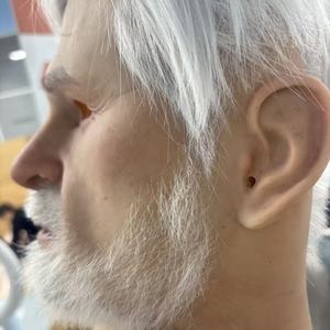Masque en silicone personnalisé Haute réalité Conception de tête entière avec des cheveux fins Perforation de la bouche pour le cosplay Maquillage de film Déguisement - Product Image 5