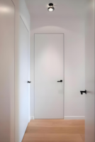 Porte de chambre résidentielle en alliage d'aluminium noir mat moderne, certifiée CE ISO9001, anti-effraction, sur mesure, fabrication OEM ODM