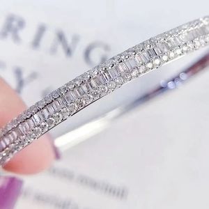 Xinfly Wholesale Italian 18K <b>Solid</b> <b>Gold</b> 1.2ct Diamonds <b>Bangle</b> Fashion Trend Fine Jewellery <b>Bangle</b> for Women Gift - Product Image 1