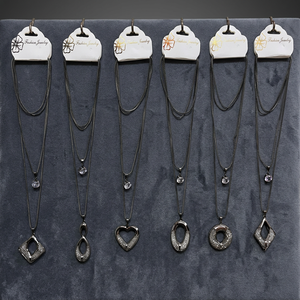 Collar Largo Moderno PingBling con Cadena Negra en Capas y Dijes Geométricos de Circonio, Estilo Elegante para Mujer - Product Image 2