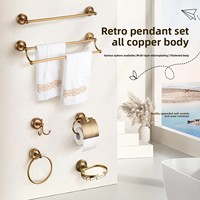 Ensemble de quincaillerie de salle de bain de style européen antique tout cuivre Porte-serviettes tressé moderne Support de rangement pour salle de bain Finition laiton Surface brossée