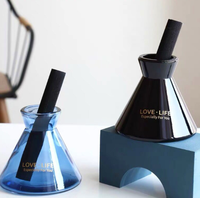 Bouteille de diffuseur vide décorative pour diffuseur d'huile aromatique Diffuseur de roseau en verre de parfum de maison