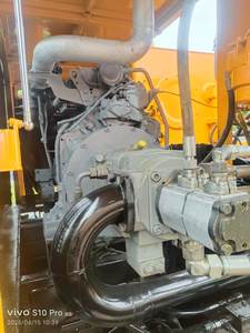 Camion pompe à béton SANY SY155C d'occasion de haute qualité, châssis Dongfeng, moteur diesel, portée verticale 180 m, blanc/jaune, modèle 2019 - Product Image 3