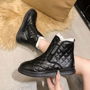 Nouvelles bottes de neige unisexes pour l'hiver, avec un coussin épais, imperméables, respirantes, dessus en PU, antidérapantes, thermiques, légères, pour rester au chaud - Product Image 2
