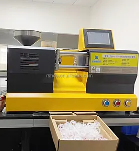 Small desktop desktop mini injection molding machine, a small injection molding machine that can work and produce