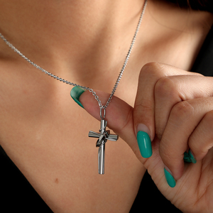 Nuevo estilo Diseño simple Jesús Religioso Plata Rosa Chapado en oro Hombres Mujeres Cruz Collar con colgante de acero inoxidable - Product Image 6